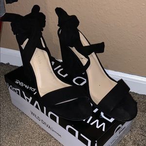 Ankle wrap midi heel